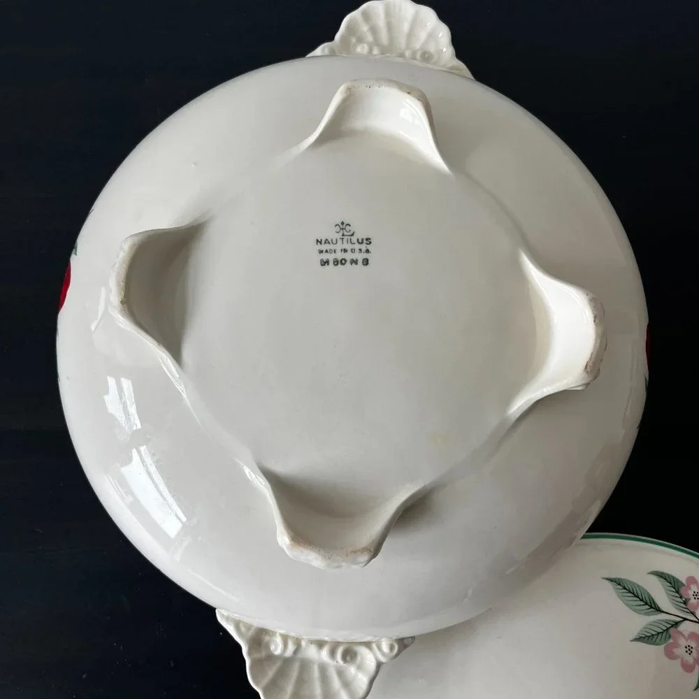 Homer Laughlin Red Apple Covered Vegetable Dish // Vintage 1950s Kitchen - Picture 6 of 7